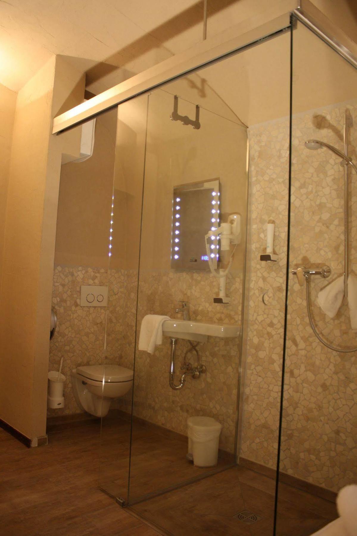 Knast-Hotel Fronfeste Amberg Esterno foto